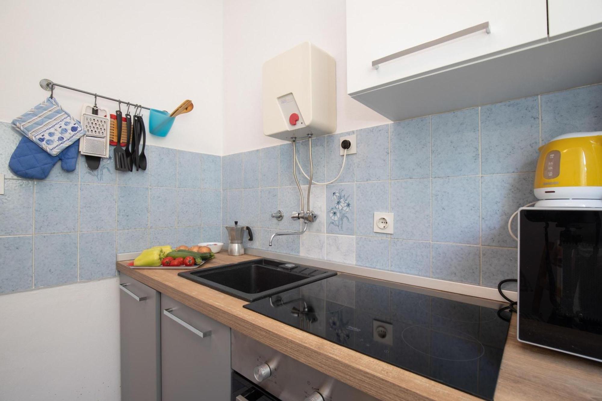 Apartments Brankica Island - Happy Rentals Vantacici Exterior foto